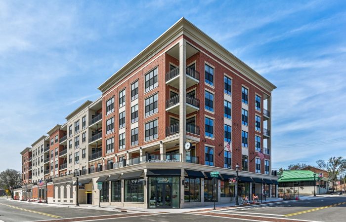 100129552_hdp_glenwoodstation_ext_bld-resize (1)