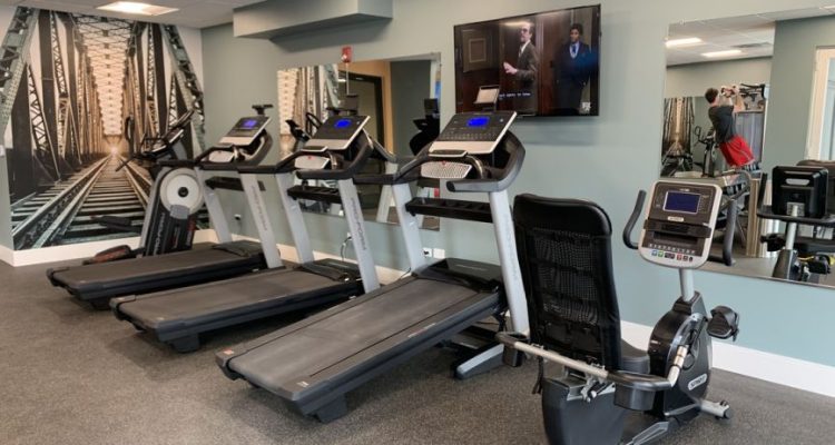 burlington-station-24-hour-fitness-center