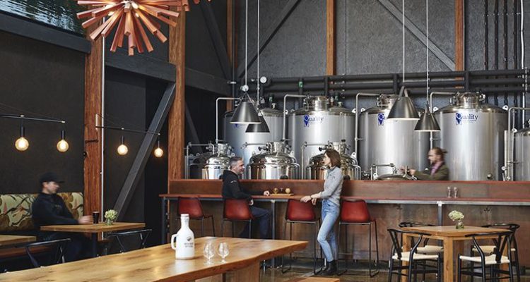river-st-joe-brewery-by-moss-design-interior02